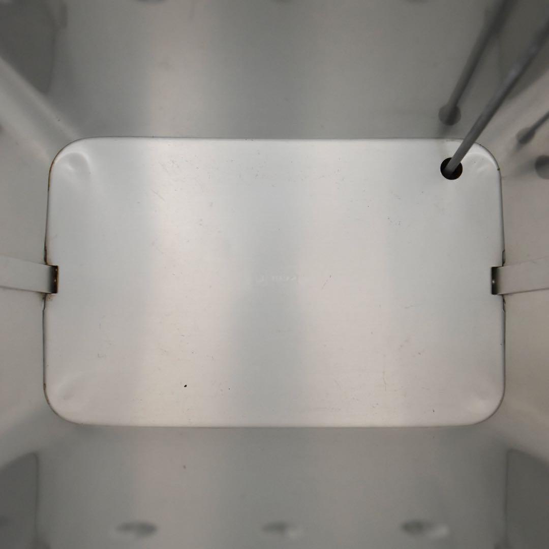 ギリシャ　アルミニウム　Mast ダストボックス