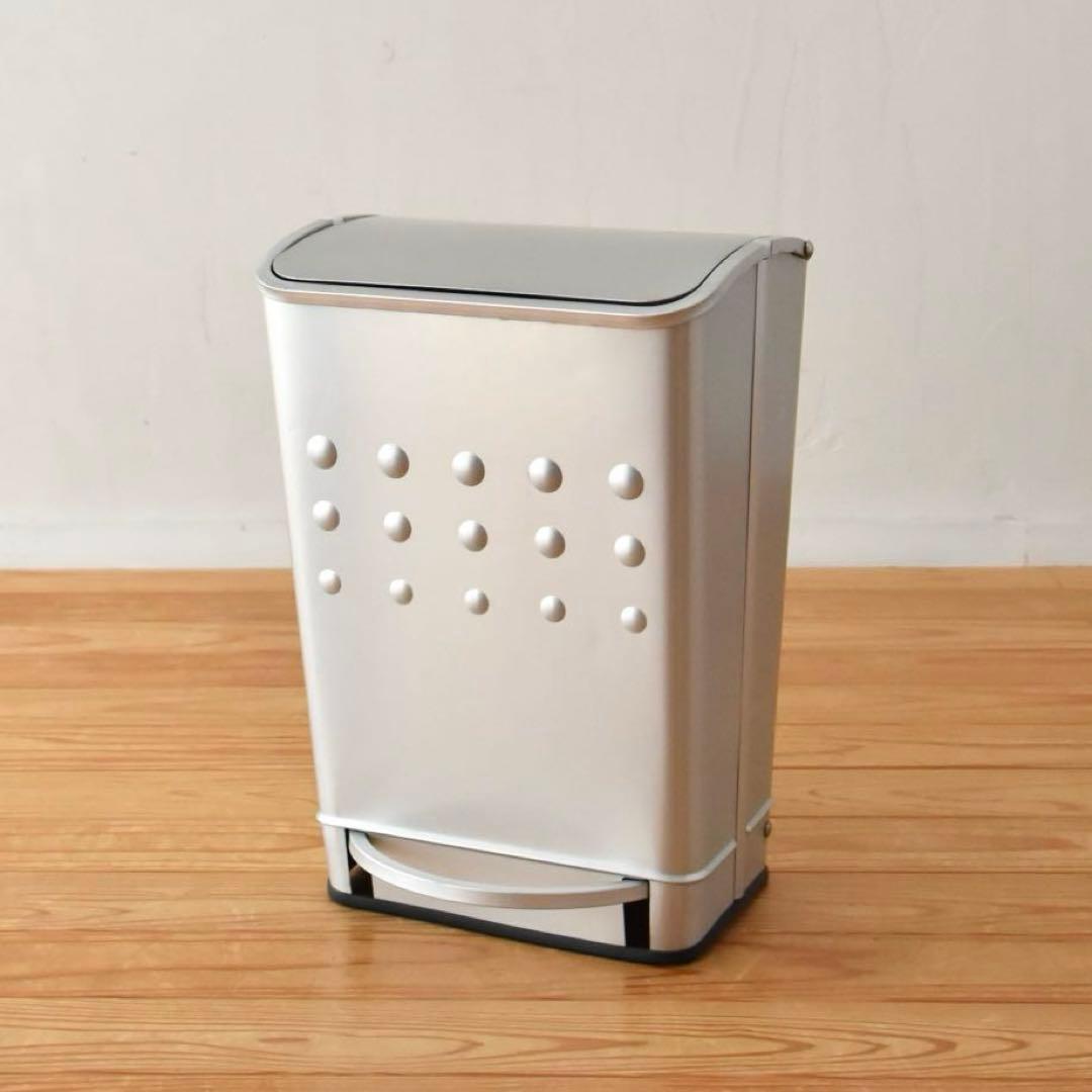 ギリシャ　アルミニウム　Mast ダストボックス