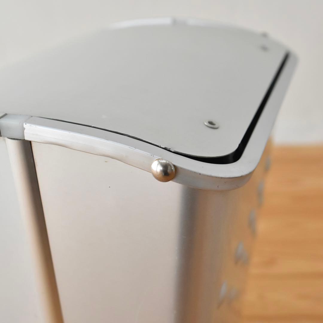 ギリシャ　アルミニウム　Mast ダストボックス