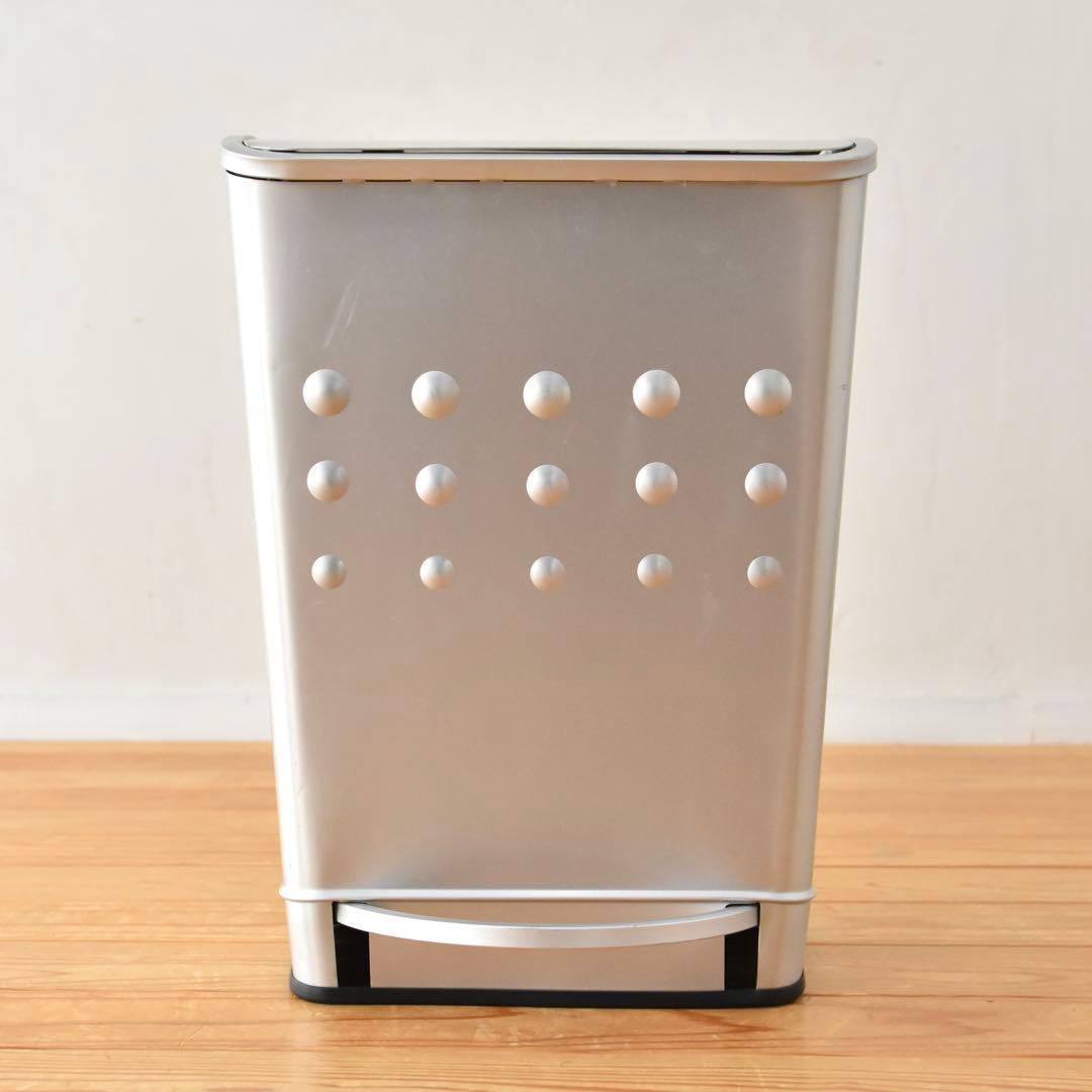 ギリシャ　アルミニウム　Mast ダストボックス