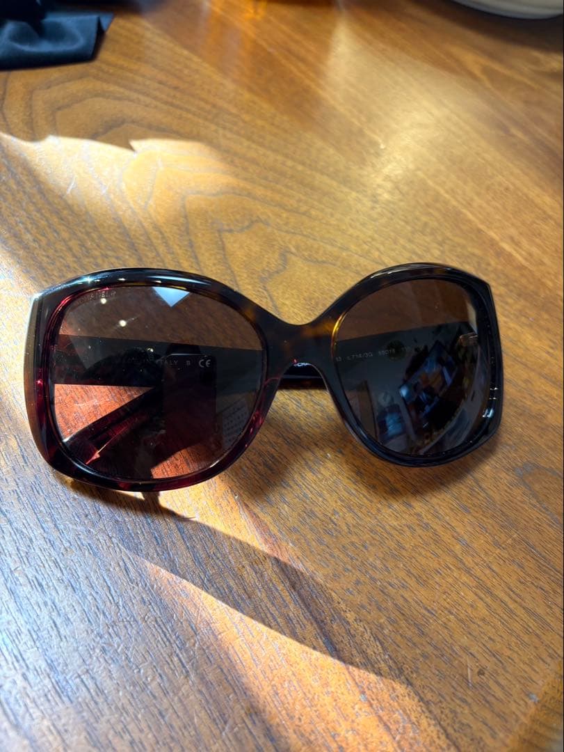 Chanel ブラック サングラス ケース付き