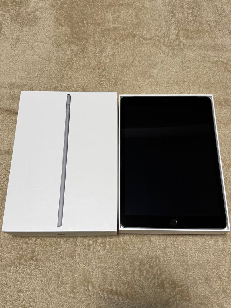 apple iPad 第8世代　32GB simフリー スペースグレー