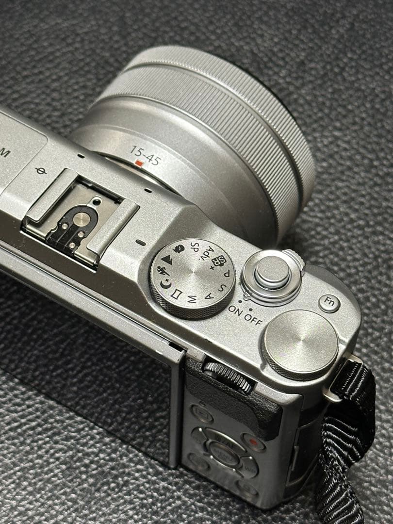 Fujifilm X-A5 コンパクトデジタルカメラ