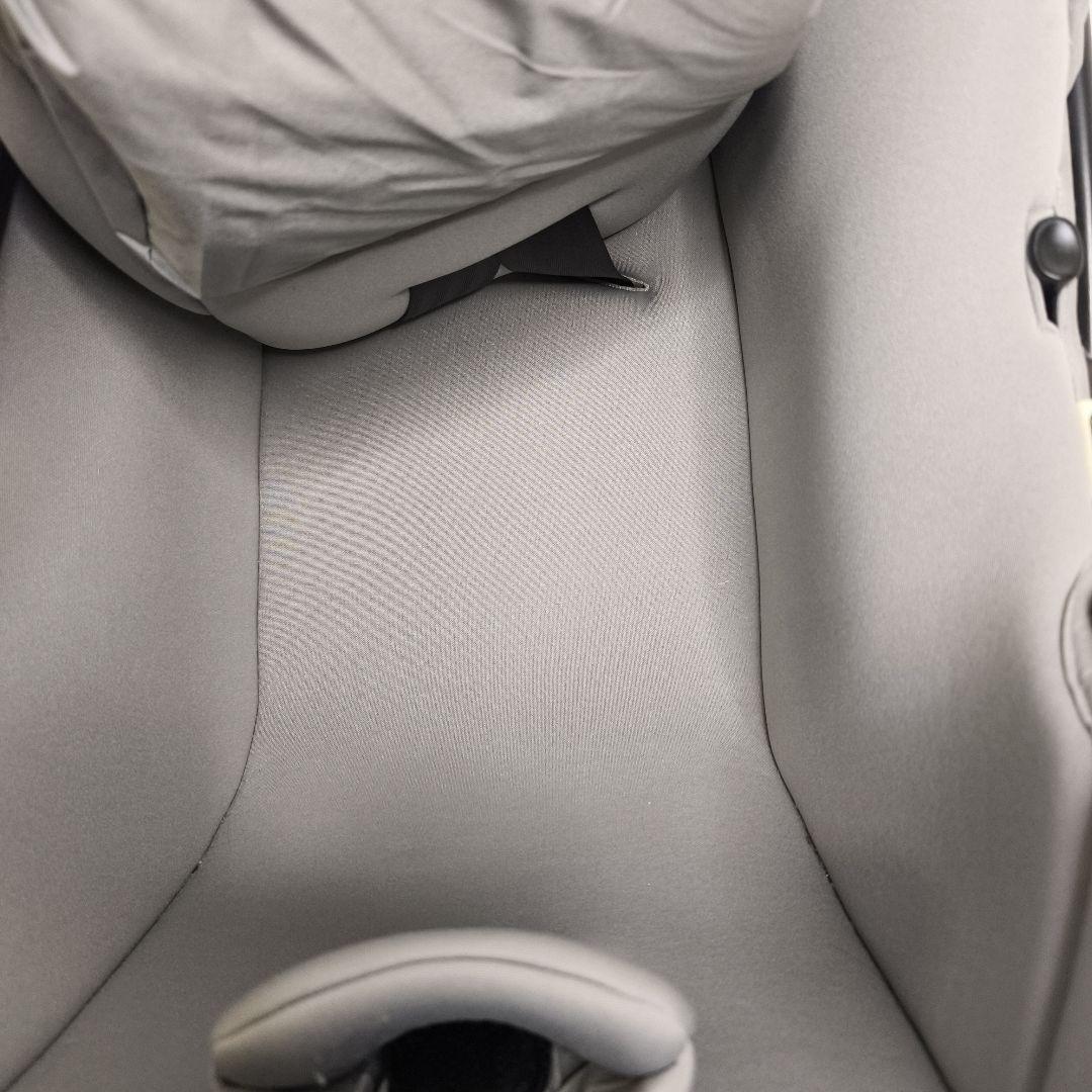 美品 Joie ベビーシート アイ・スナグ＋アイ・ベースのセット◆新生児～