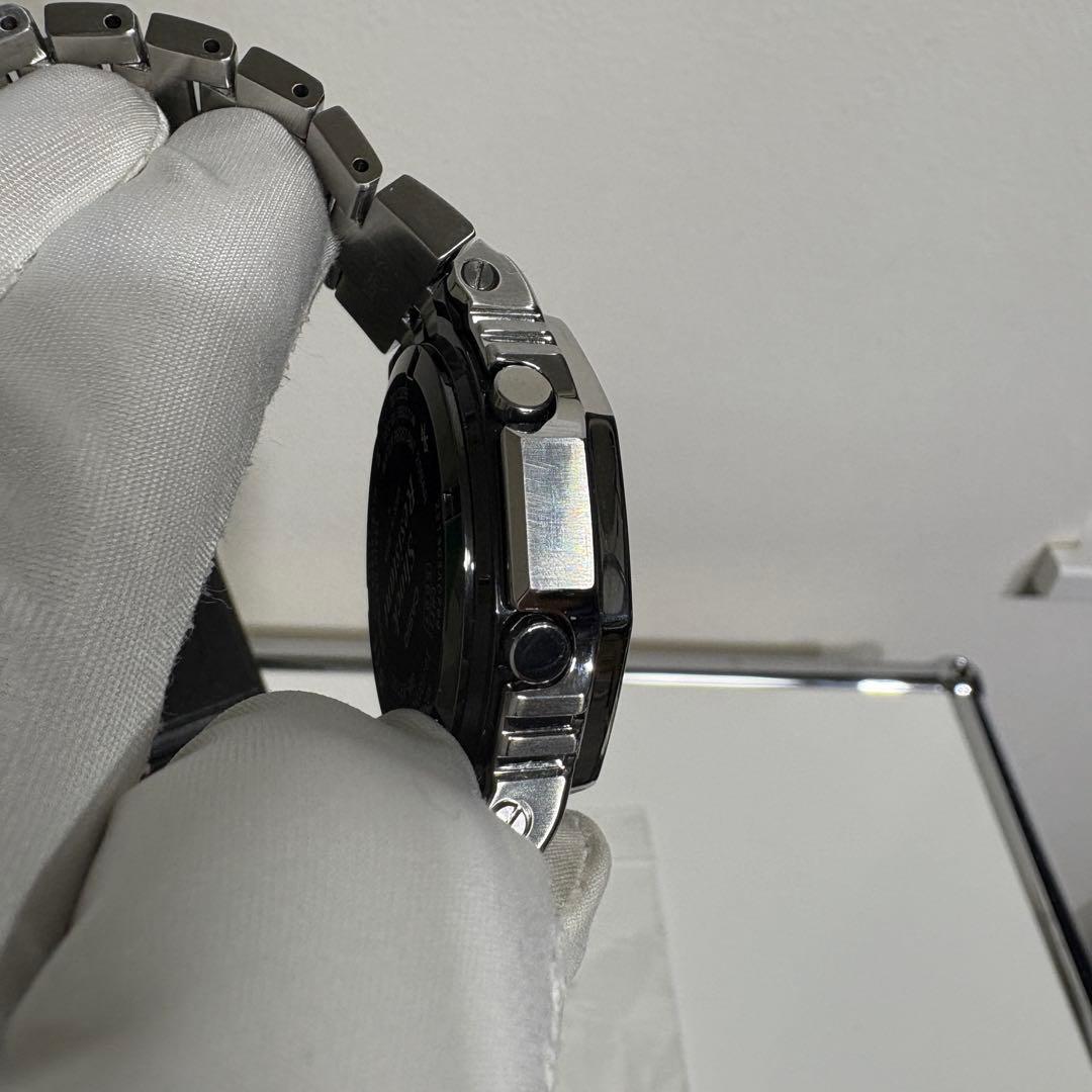 G-SHOCK フルメタル タフソーラー GM-B2100D-1AJF