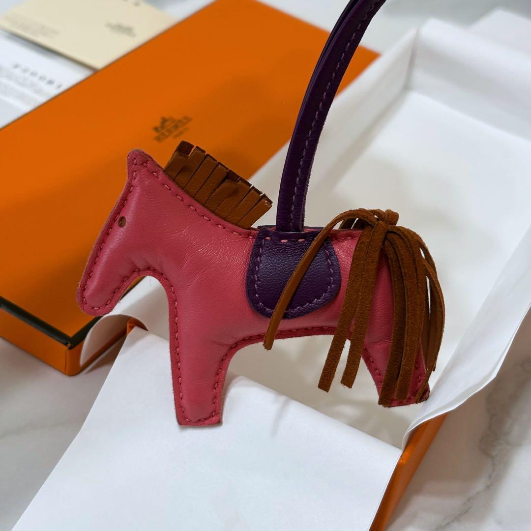 HERMES ロデオ PM ピンク系 エルメス チャーム ローズアザレ