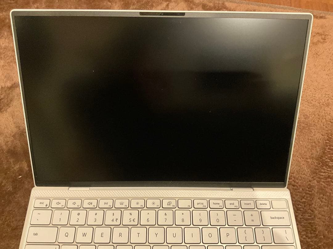 XPS 13 Core i7 1165G7・16GBメモリ・5…