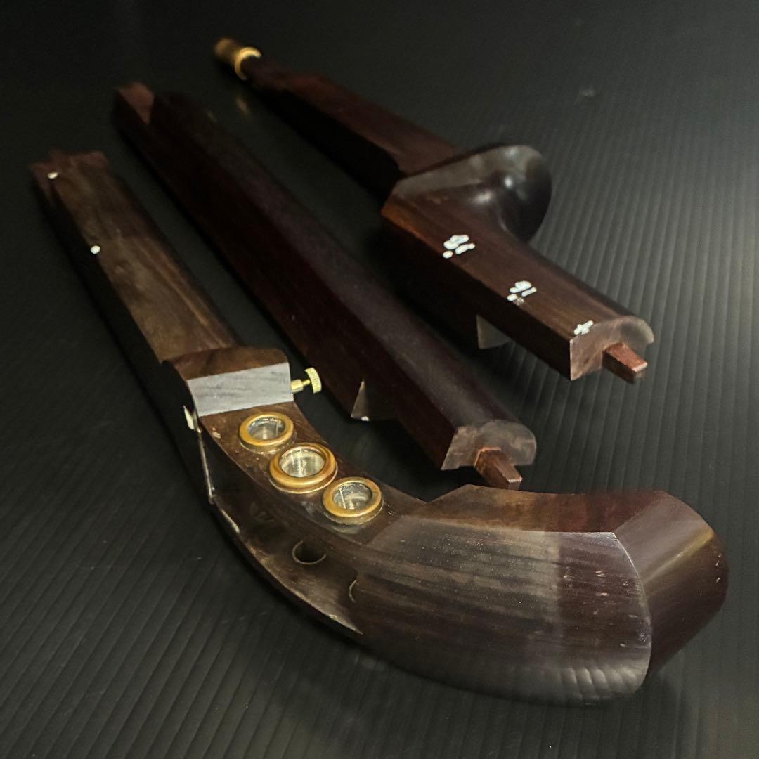 美品 即演奏可能 津軽三味線 紫檀 高級黒檀紅木巻き糸巻き 両面皮破れなし