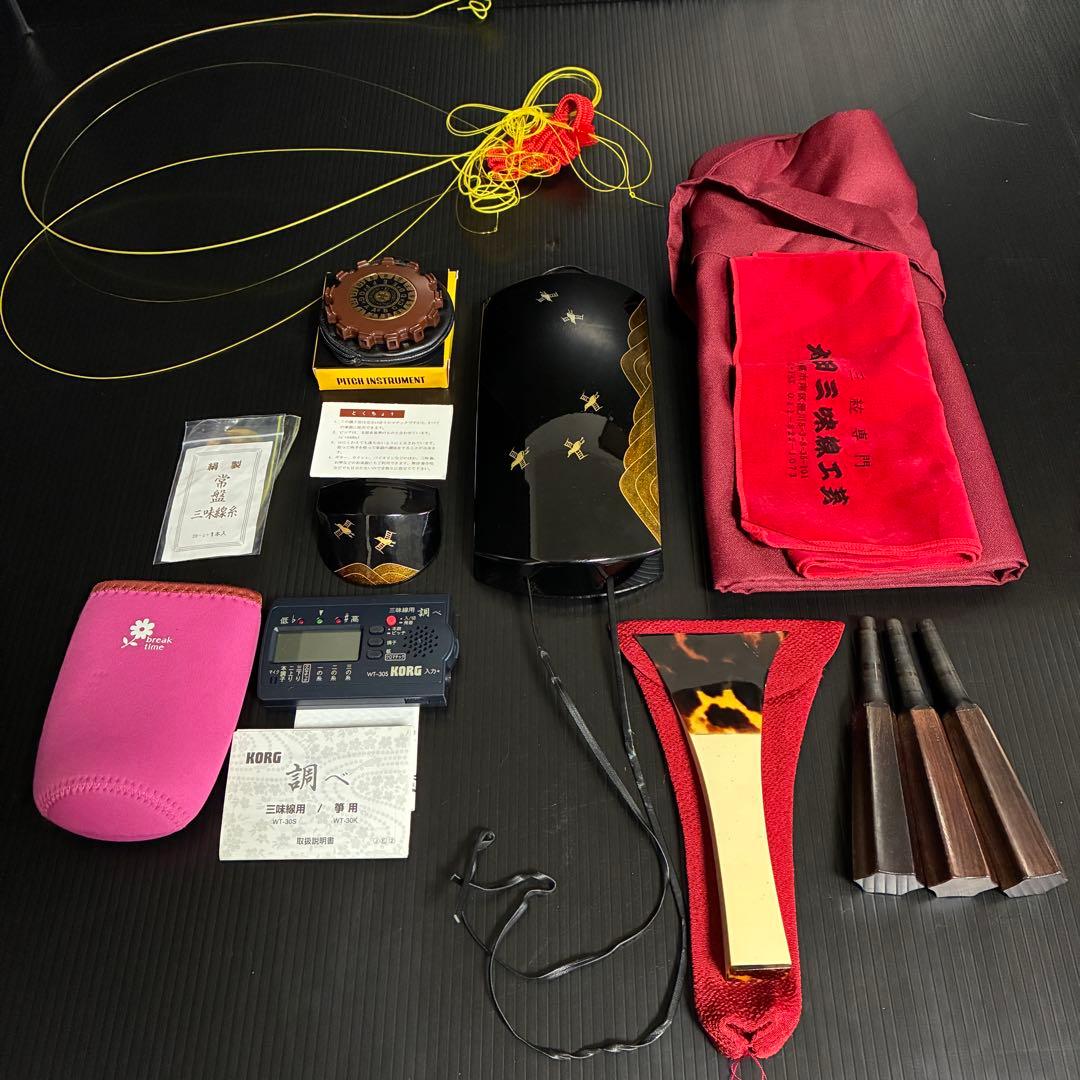 美品 即演奏可能 津軽三味線 紫檀 高級黒檀紅木巻き糸巻き 両面皮破れなし