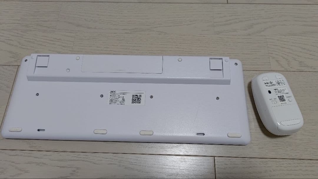 NEC LAVIE 一体型デスクトップPC PC-GD242TCAD