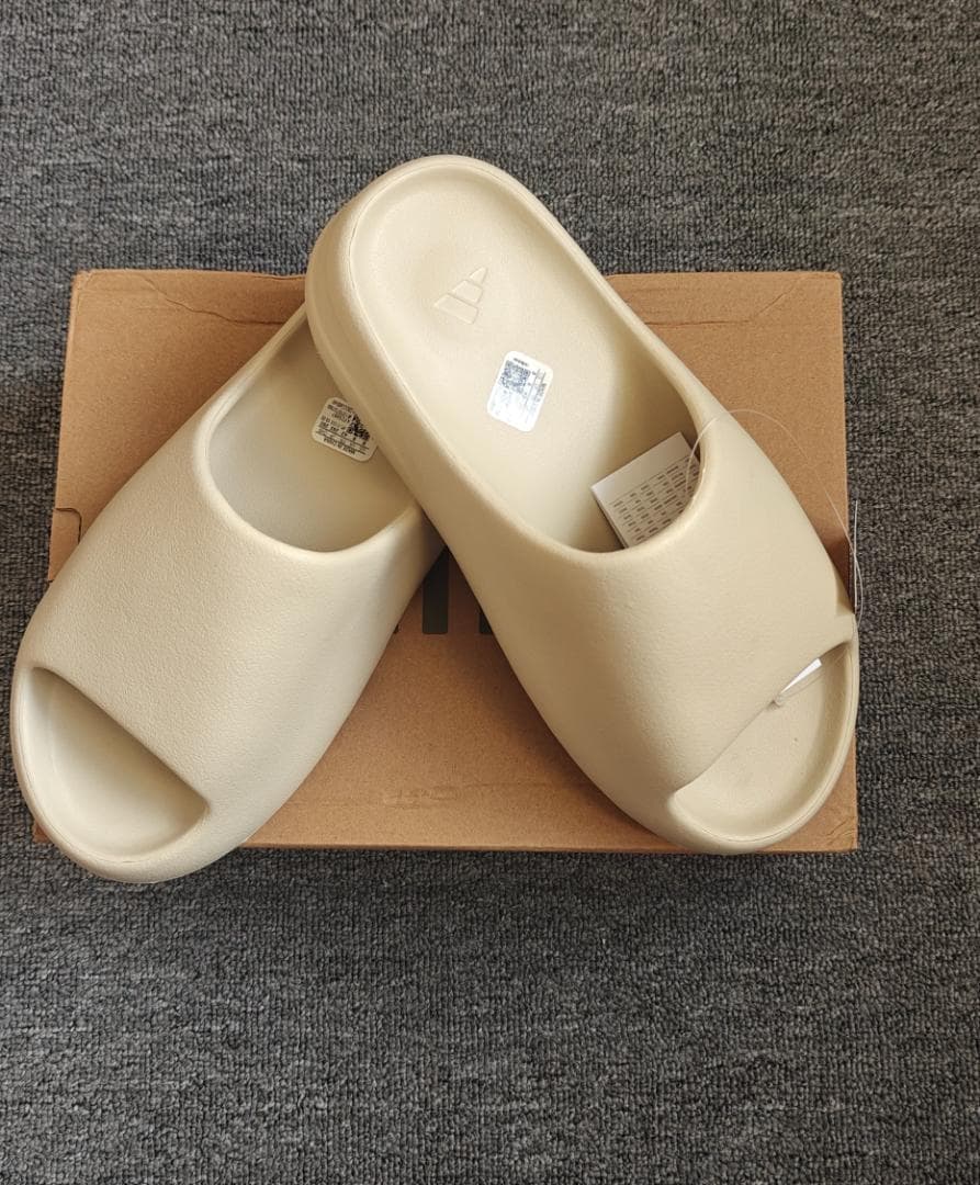 ADIDAS YEEZY SLIDE アディダス ベージュ サンダル 26.5