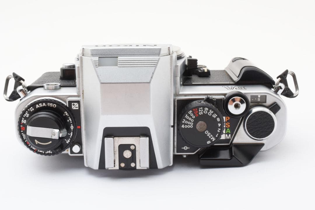 超美品 NIKON FA シルバー 箱付き　説明書付 モルト新品交換済 B204