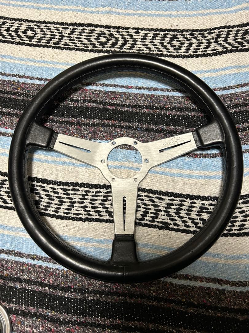 【当時物】イタリア製NARDI ナルディ レザーステアリング φ36.5