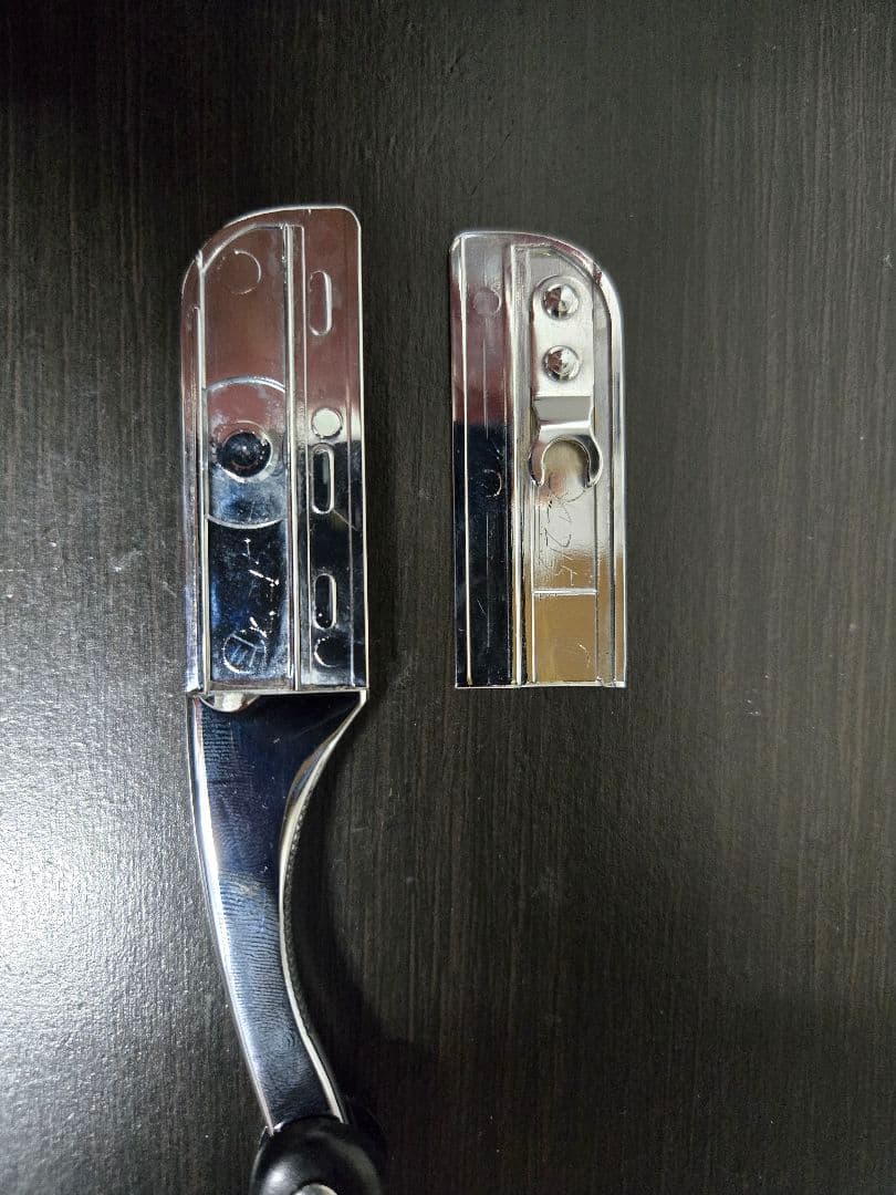 ビーグラッド　レザー　カミソリ　理容