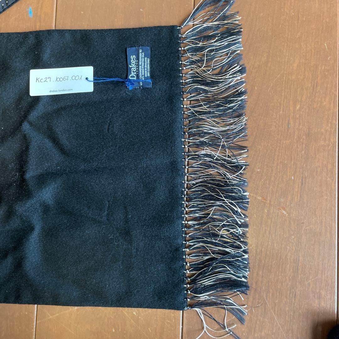 ①ドレイクス　ネイビー✖️水玉　マフラー　ストール　新品未使用　DRAKE'S
