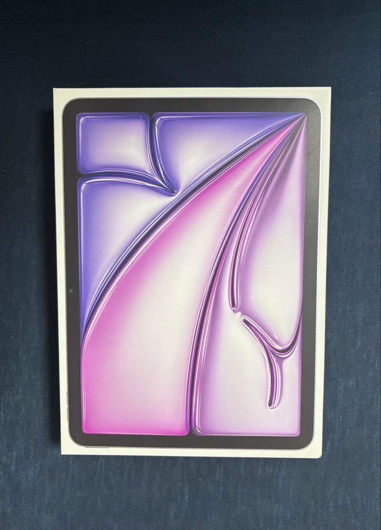 【美品】Apple iPad Air 128G M3 11インチ　カバー付き