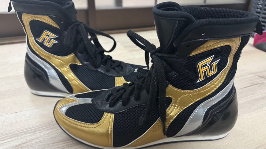 ボクシングシューズ ハイカット 黒/金/銀