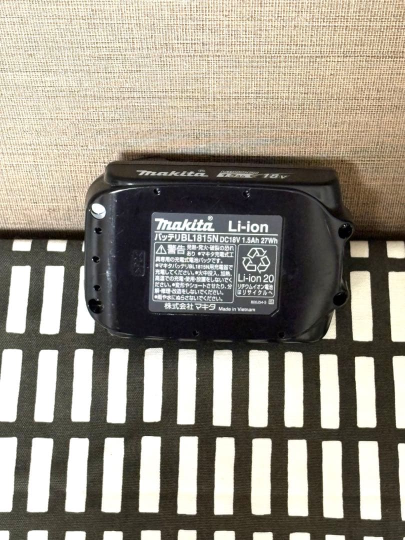 Makita 充電式クリーナー 本体 充電器 バッテリー