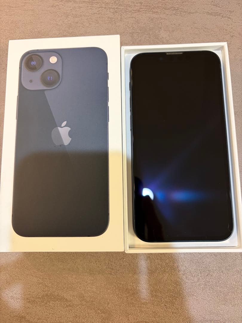 Apple iPhone 13 mini 128GB 本体　ミッドナイト