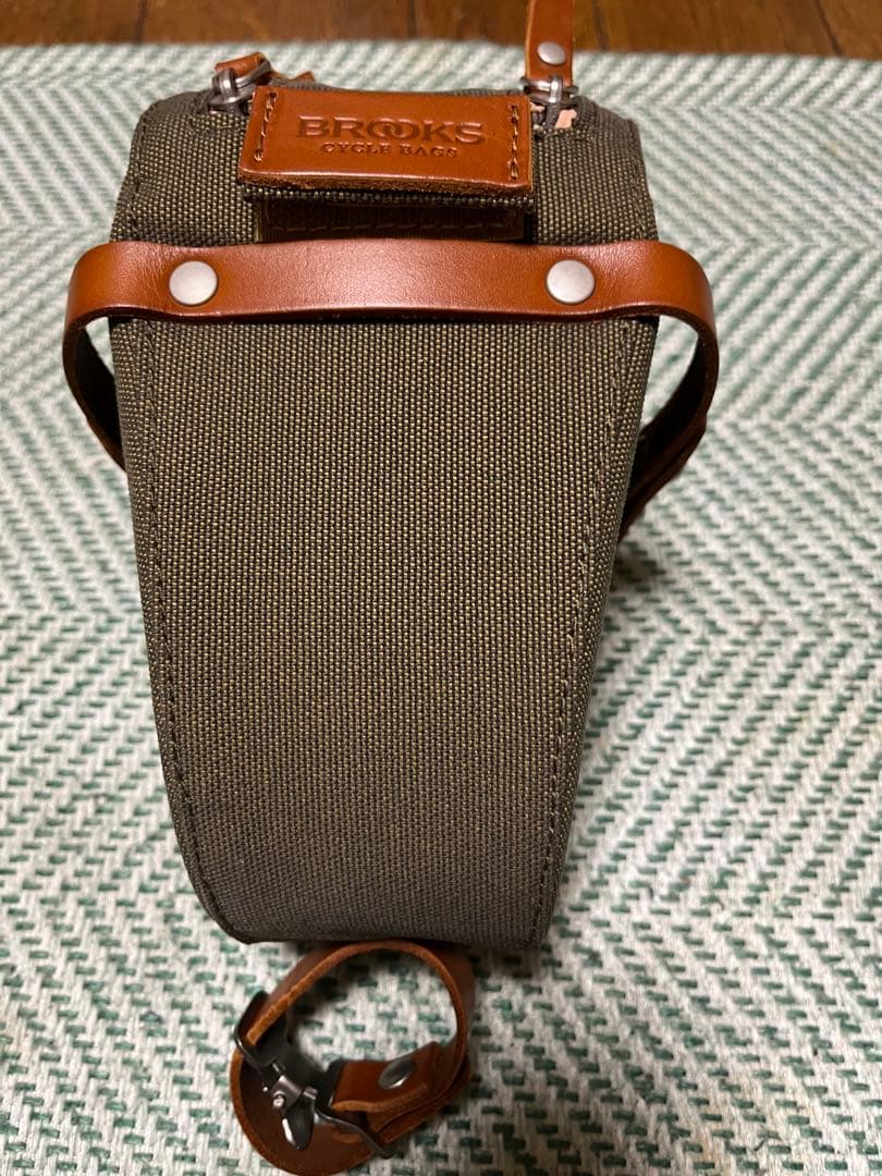 BROOKS サドルバッグ オリーブグリーン