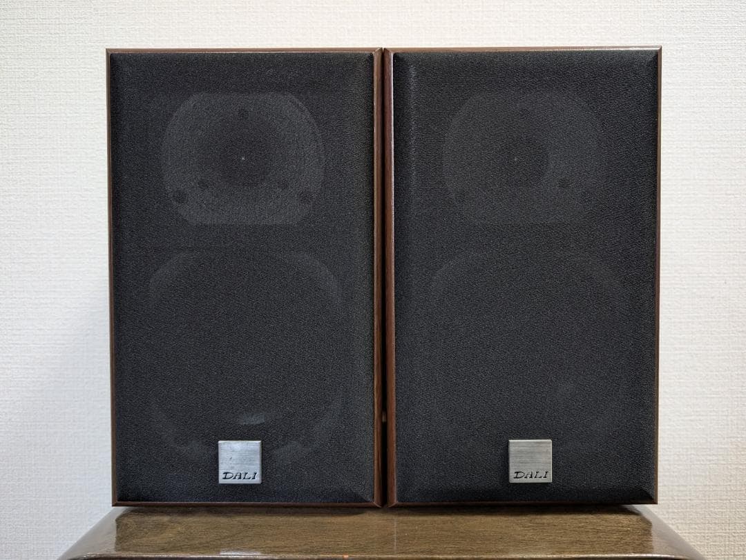 DALI SPEKTOR2 ブックシェルフスピーカー ウォールナット ペア