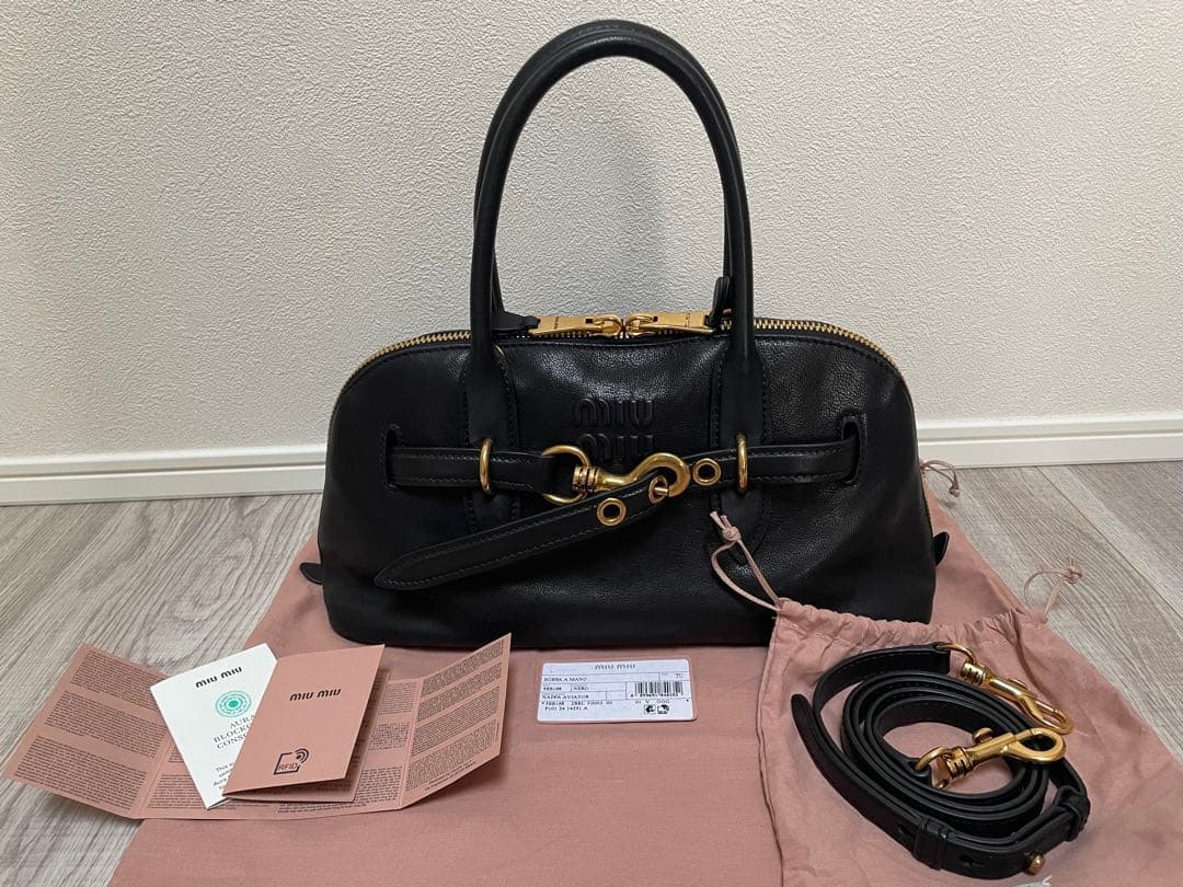 美品・ミュウミュウ・新型・アバンチュール