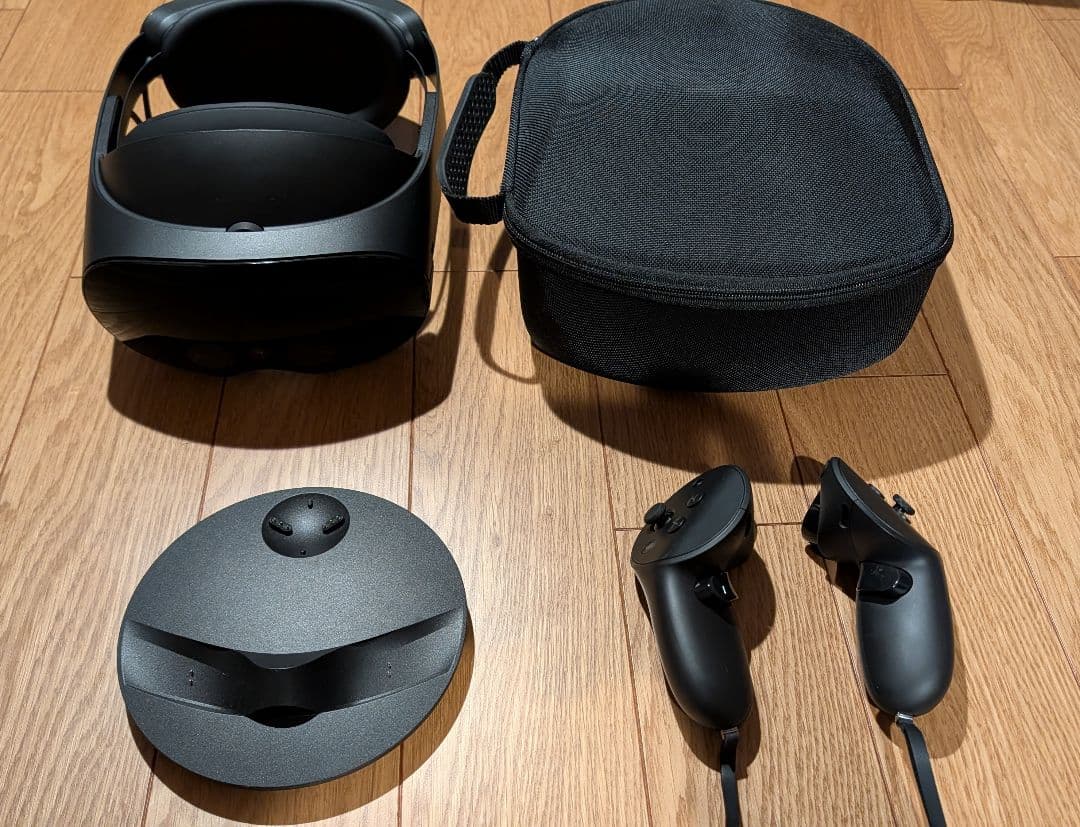 【美品】 Quest PRO　専用ケース付き