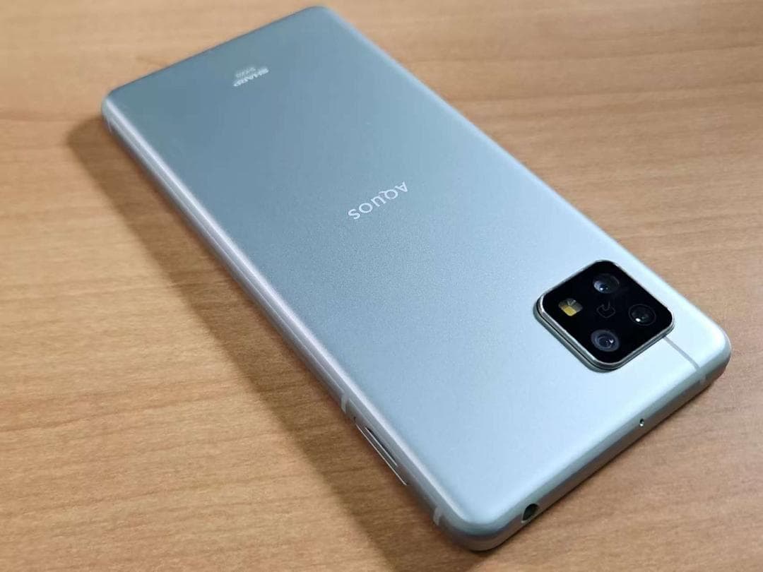 スマートフォン本体 021100J AQUOS sense5G SHG03 64GB