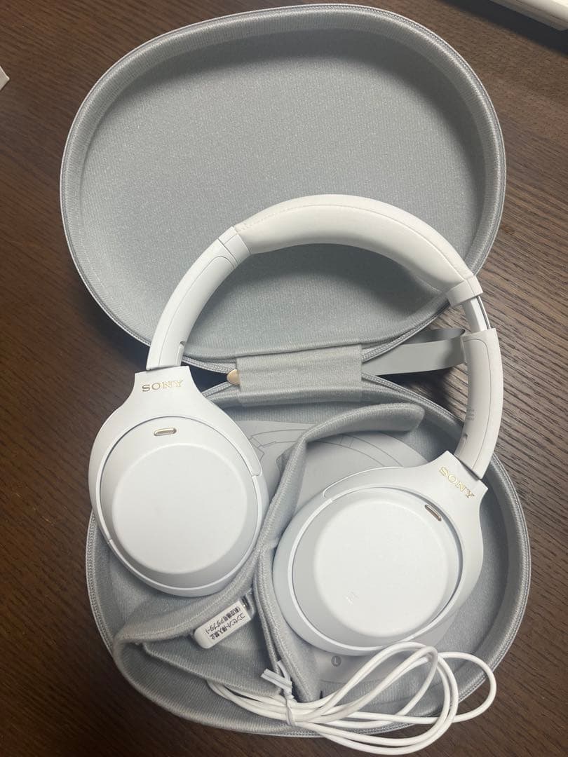 SONY WH-1000XM4 ホワイト