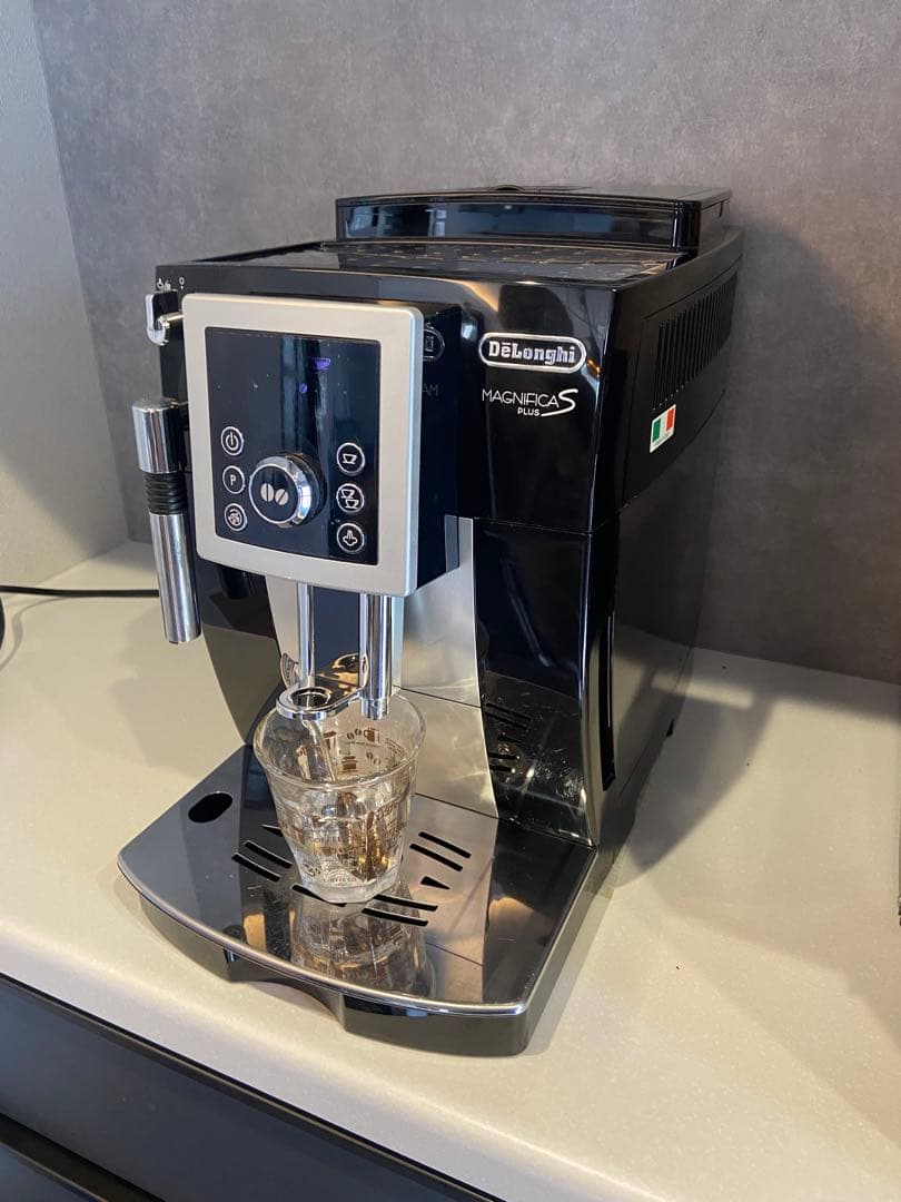 ※ジャンク品※De'Longhi Magnifica S plus