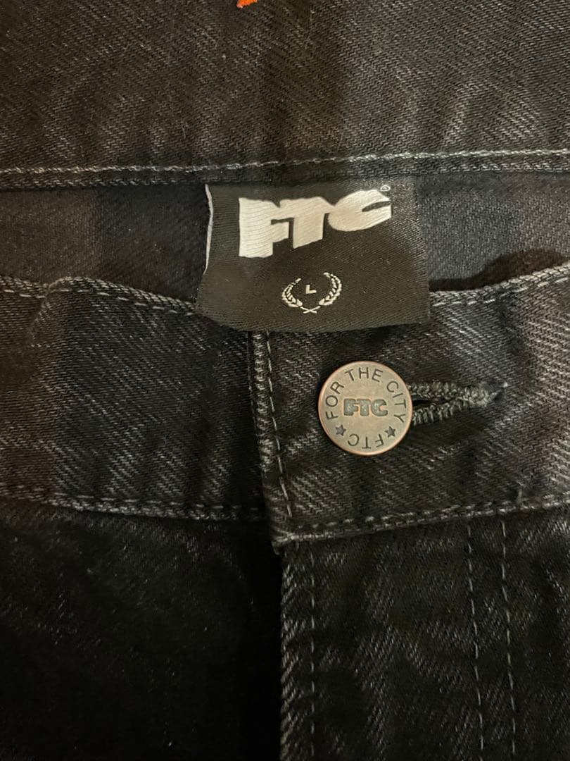 FTC EMB ブラックデニム L-34