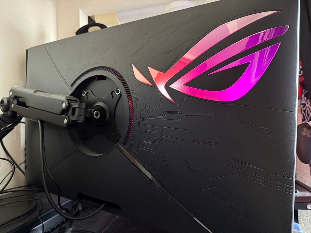 ASUS ROG Swift PG32UQ 4Kゲーミングモニター