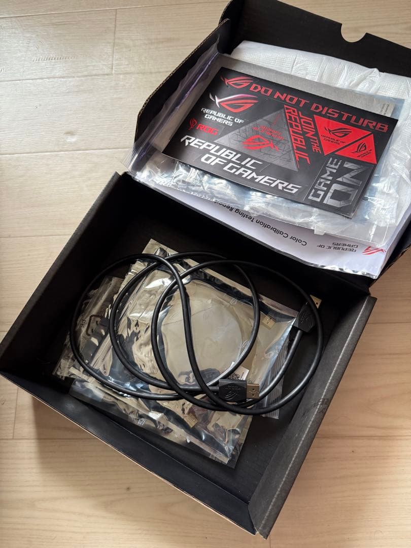 ASUS ROG Swift PG32UQ 4Kゲーミングモニター