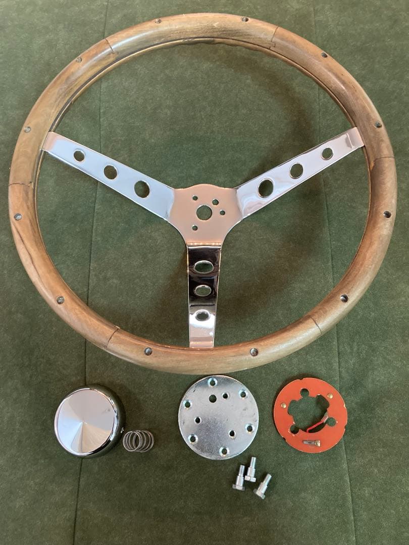 グラントウッドステアリング　フルセット　ステアリングホイール　ムーン旧車　アメ車