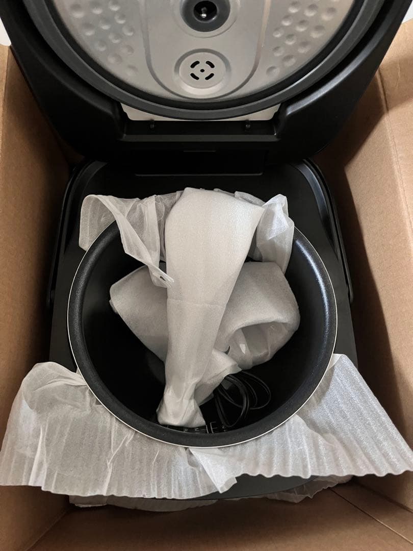 【美品】YAMAZEN山善　炊飯器5.5合IH YJN-E101 Bブラック