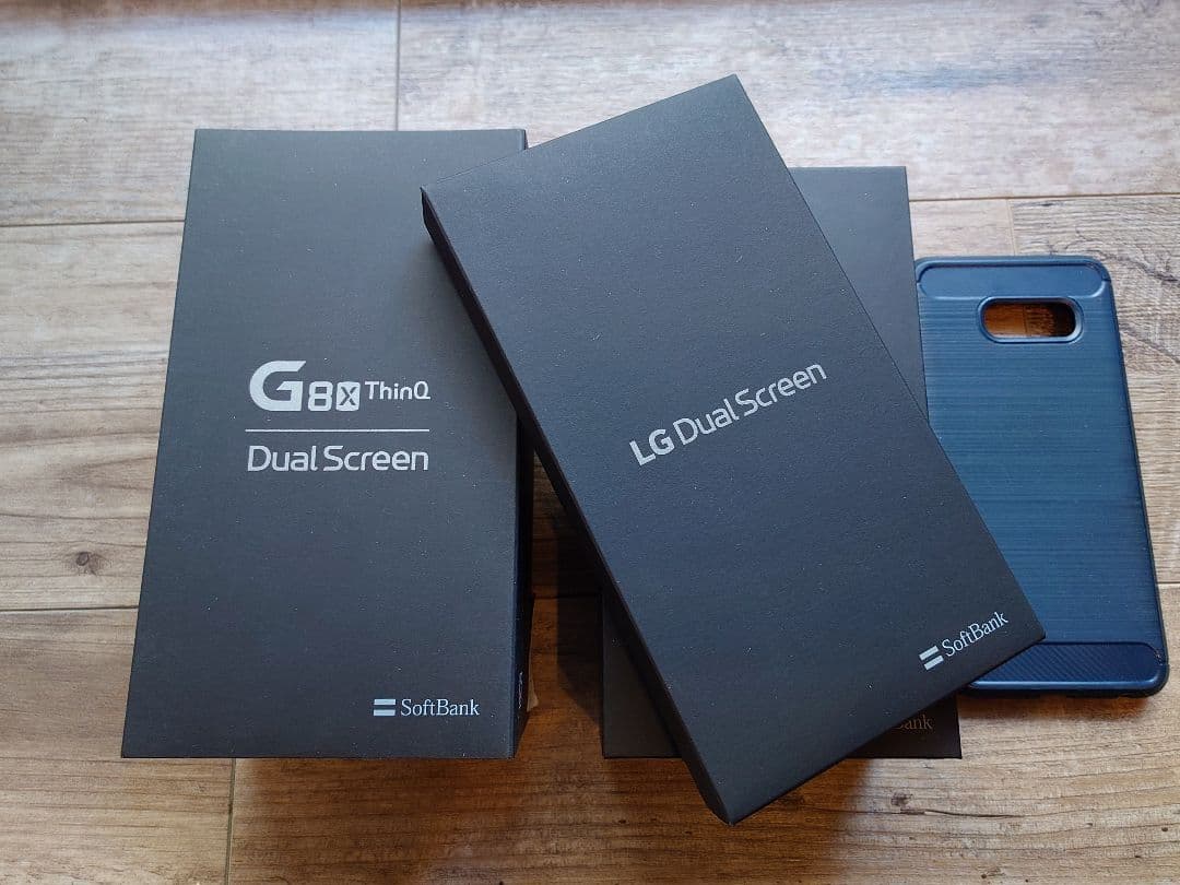 LG G8X ThinQ デュアルスクリーン本体