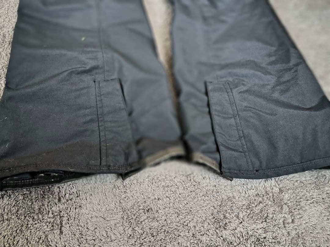 ボルコムGORE-TEXパンツ　スリムフィットSサイズ　黒　レディース　美品