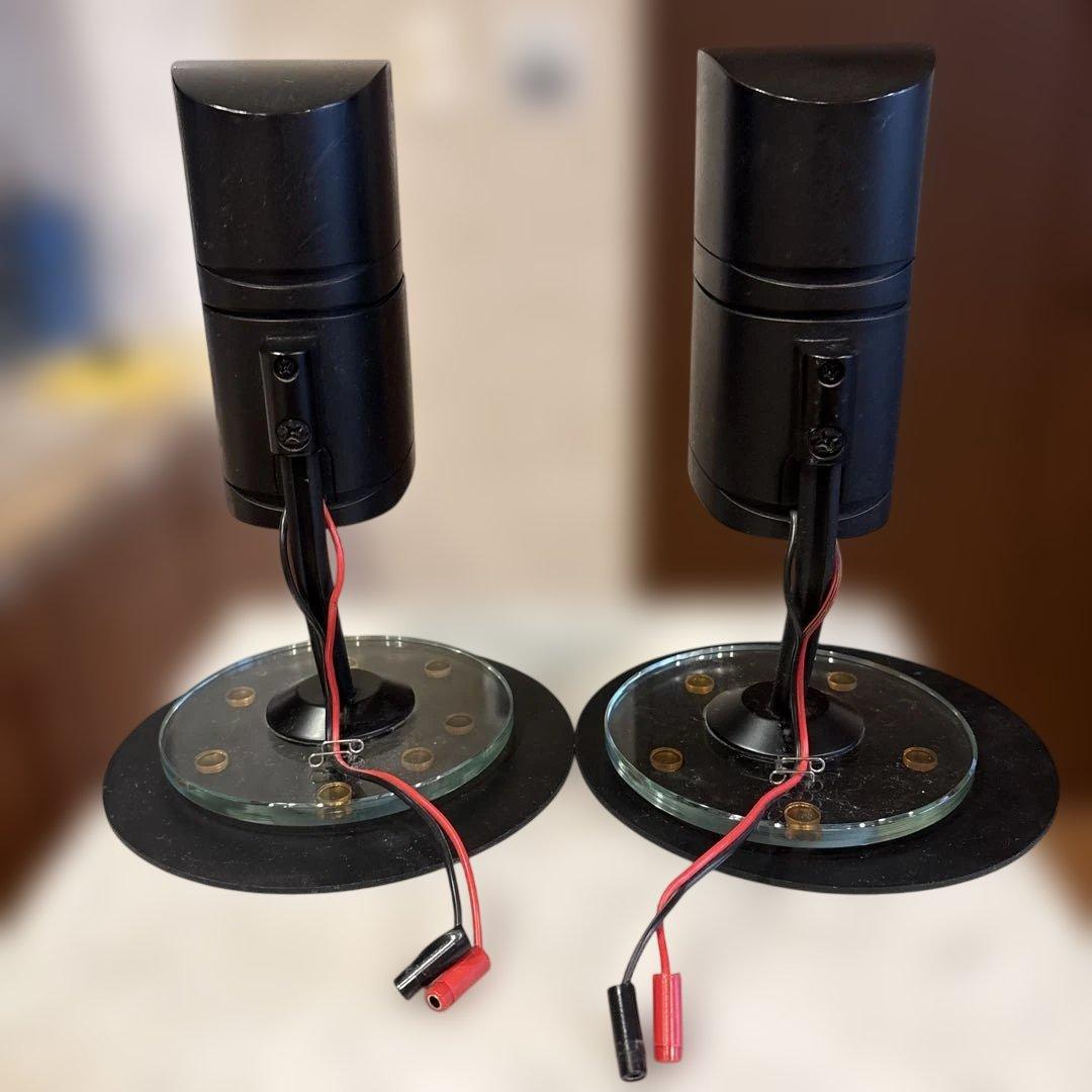 BOSE　キューブサテライトスピーカー ガラススタンド付き