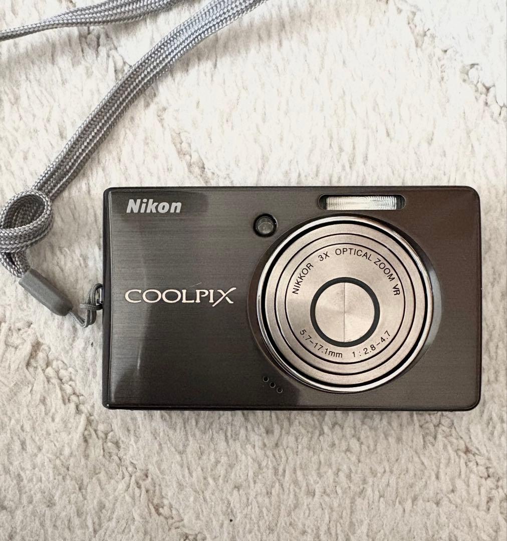 Nikon COOLPIX デジタルカメラ 本体