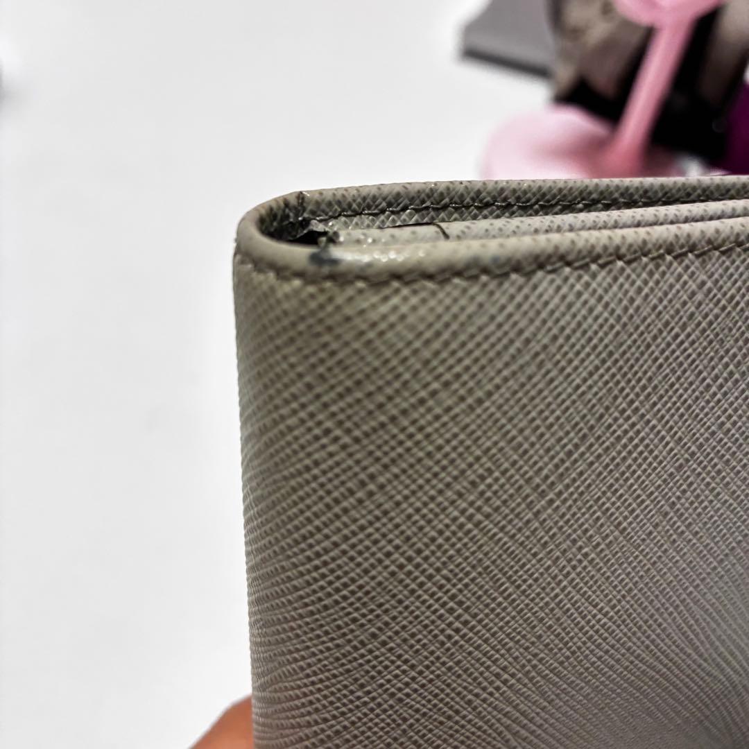 PRADA ブラックレザー 長財布 サフィアーノ