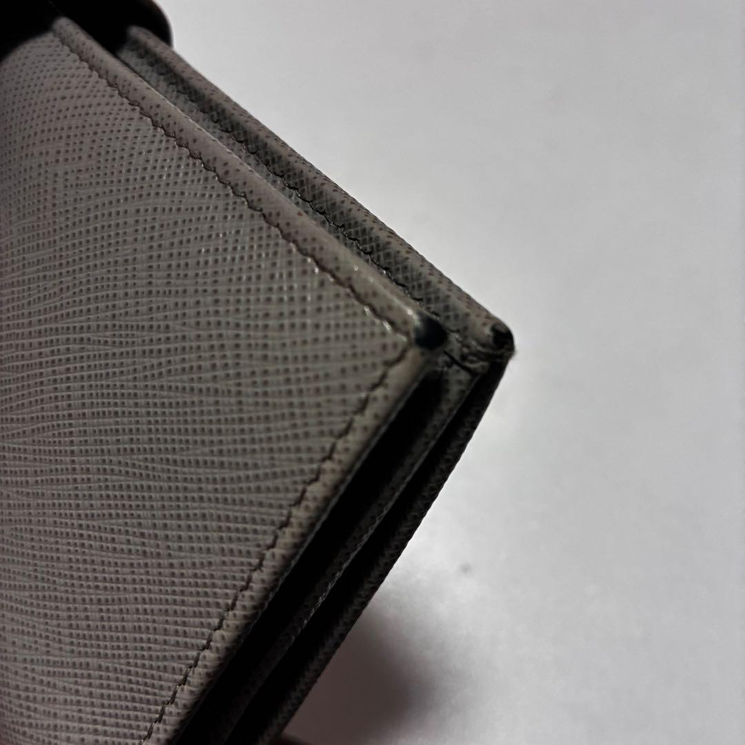 PRADA ブラックレザー 長財布 サフィアーノ