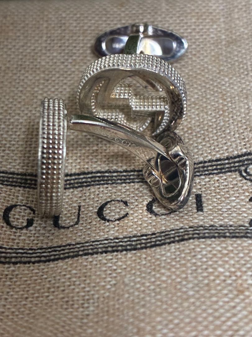 GUCCI シルバー ロゴカフリンクス