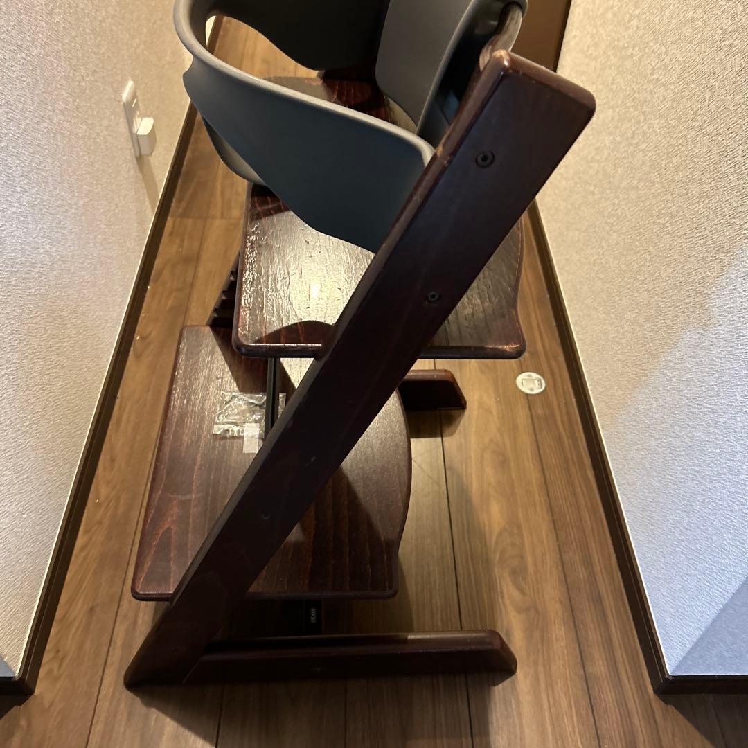 激レア　ブラウン　ストッケ　28年05月製　トリップトラップ