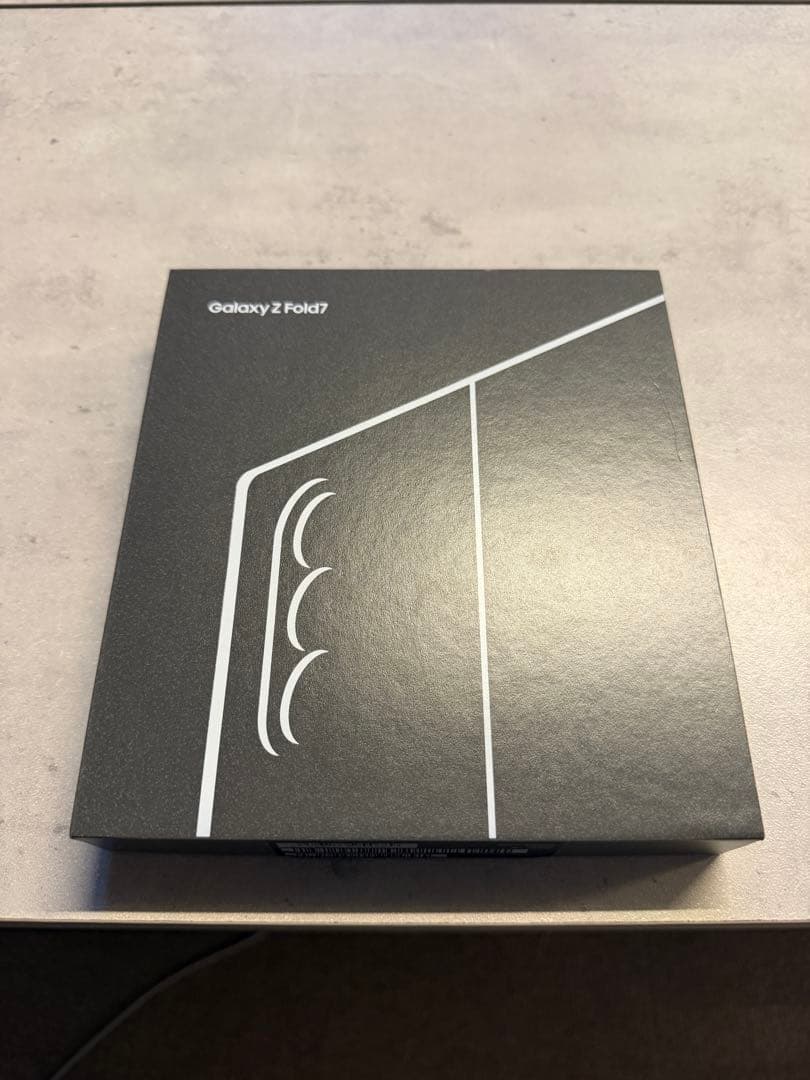 Samsung Galaxy Z Fold7 シルバー 本体　256GB