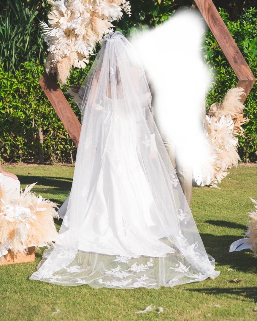 みちょぱ着用　ウェディングドレス