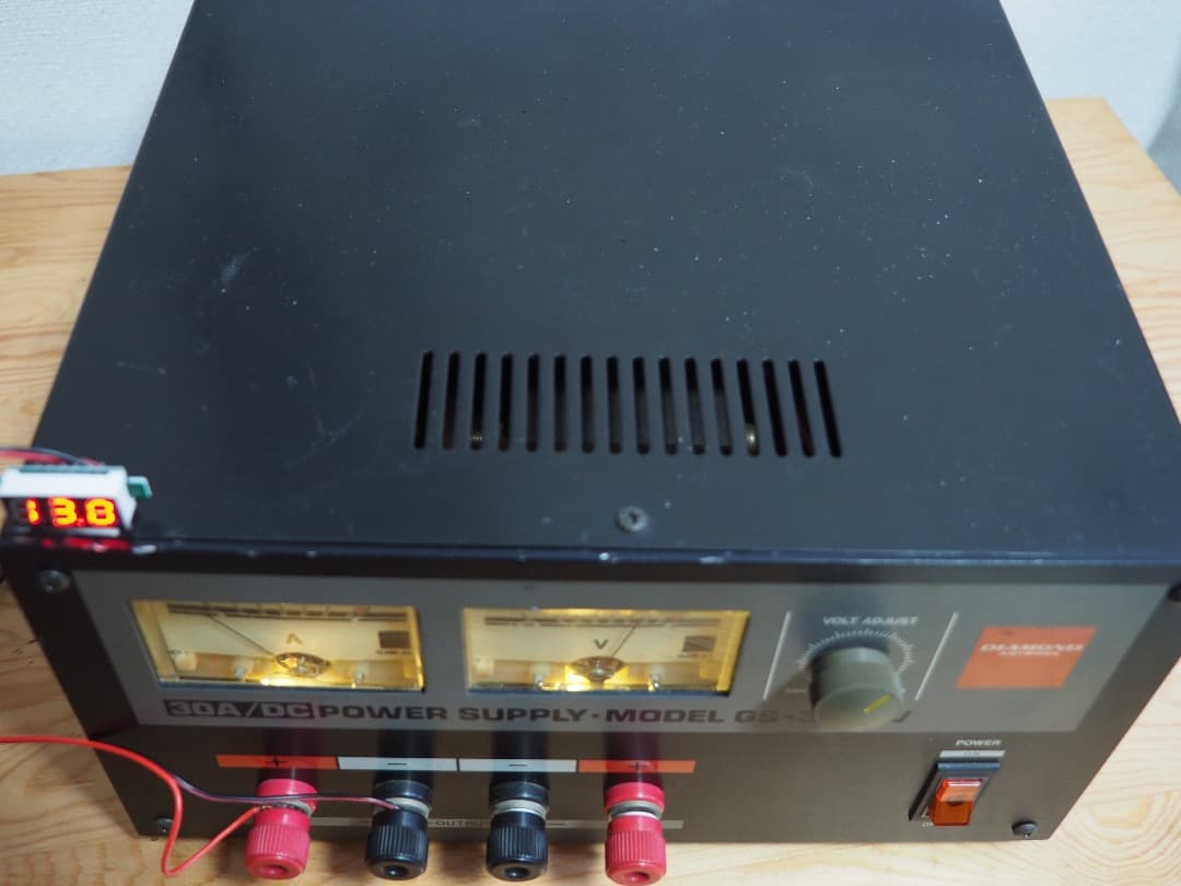 第一電波工業 DIAMOND GS-3000V DC電源 30A デジタル電圧計