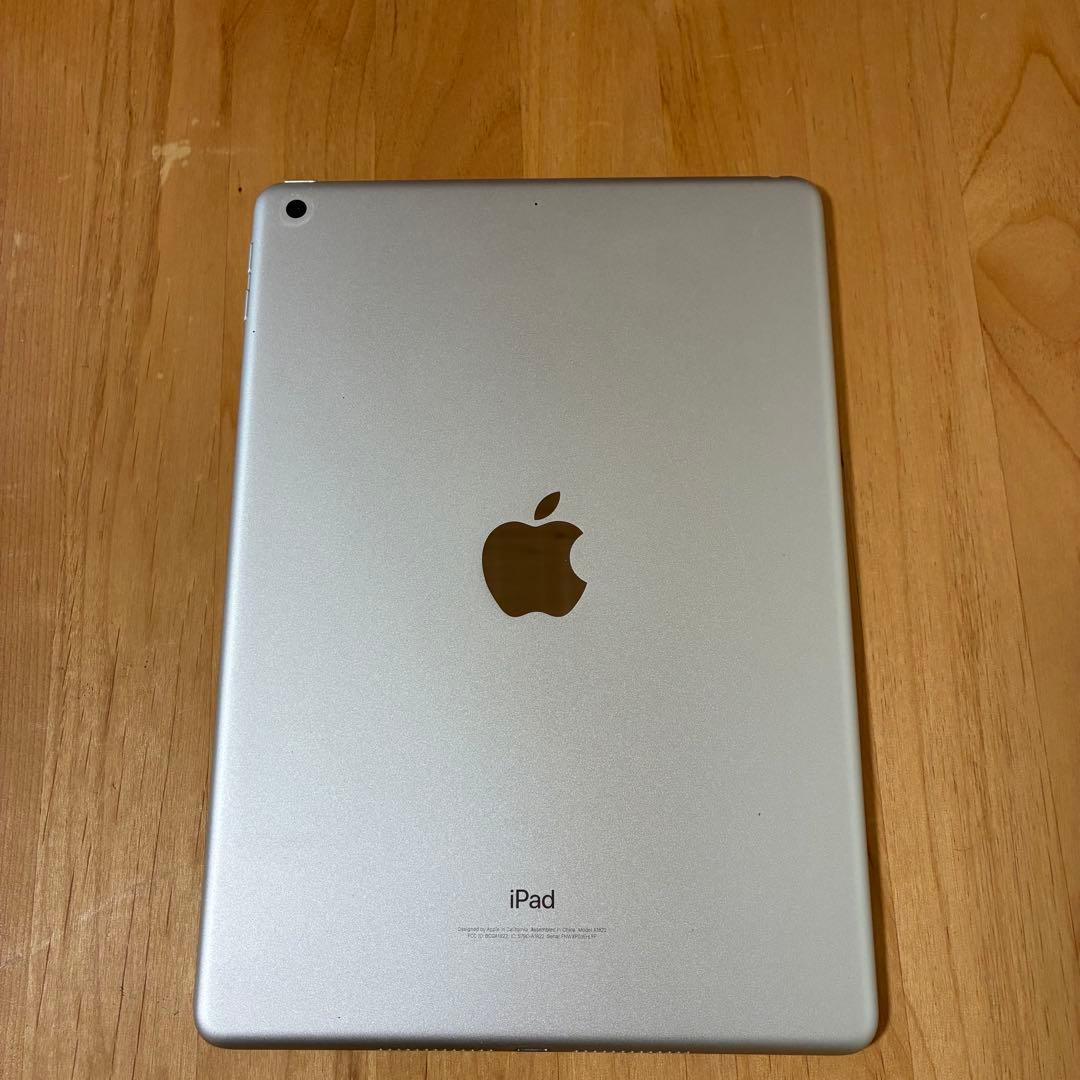 iPad 第5世代 128GB Wi-Fi シルバー