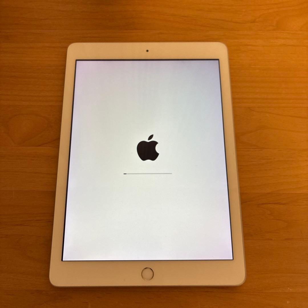 iPad 第5世代 128GB Wi-Fi シルバー