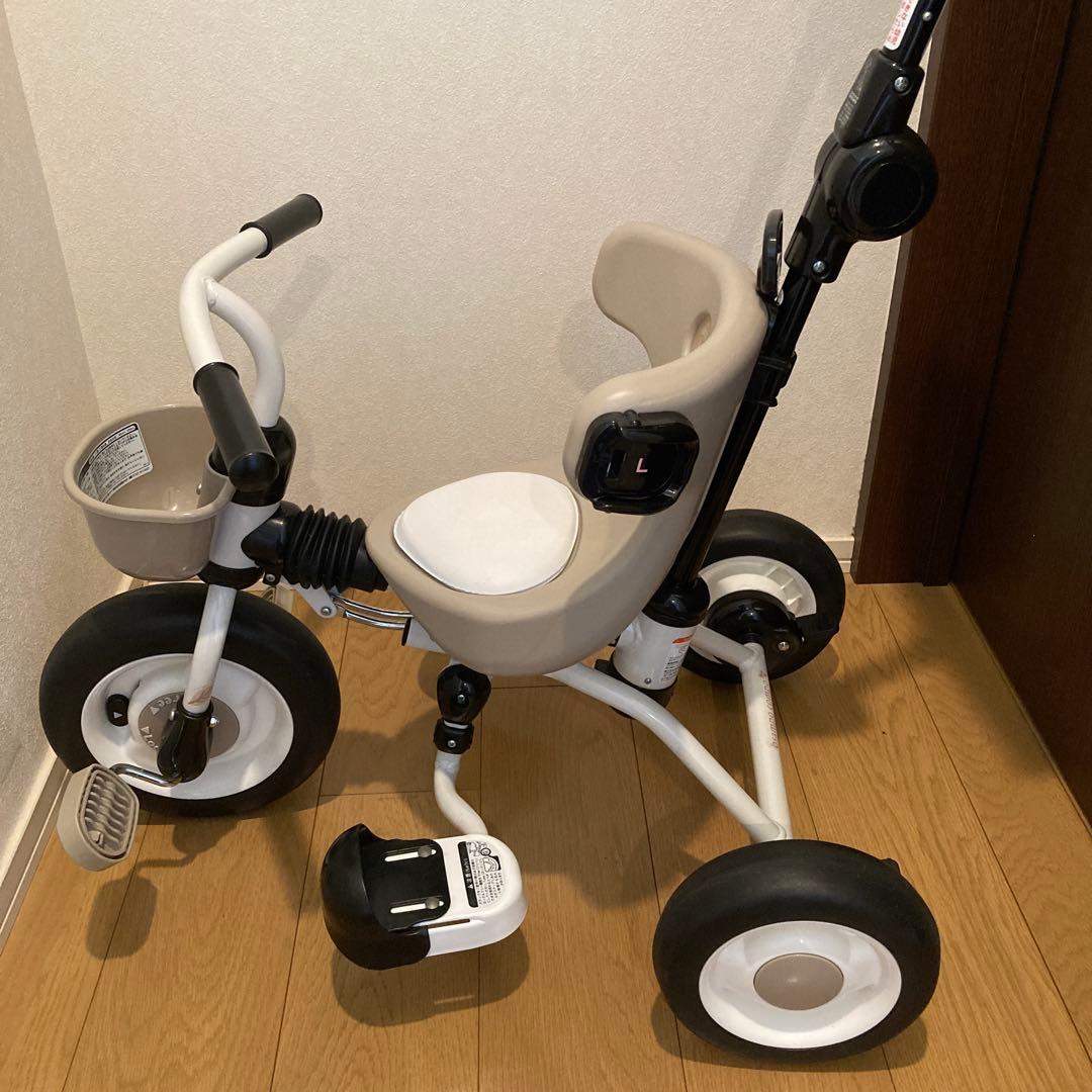 トイザラス×アイデス 三輪車