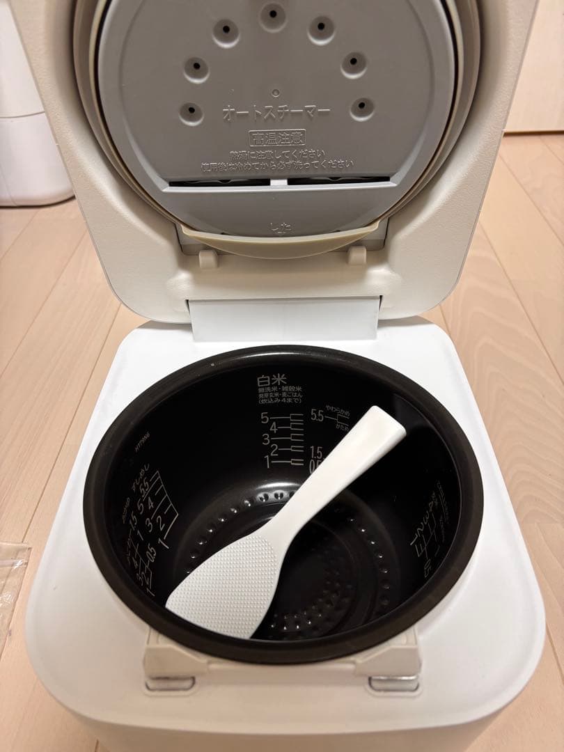 沸騰鉄釜 ふっくら御膳 RZ-V100GM(W)[フロストホワイト]2023年製